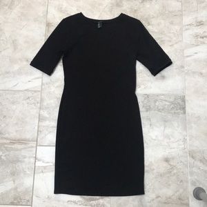 Short sleeve black dress
